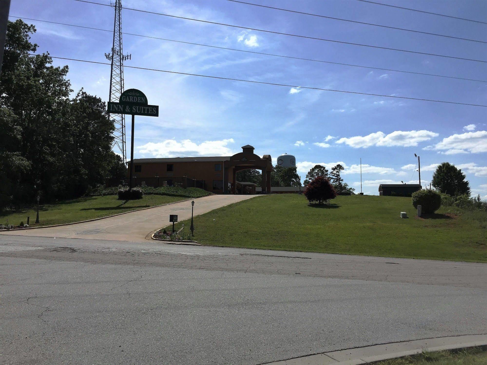 Garden Inn & Suites Hogansville エクステリア 写真